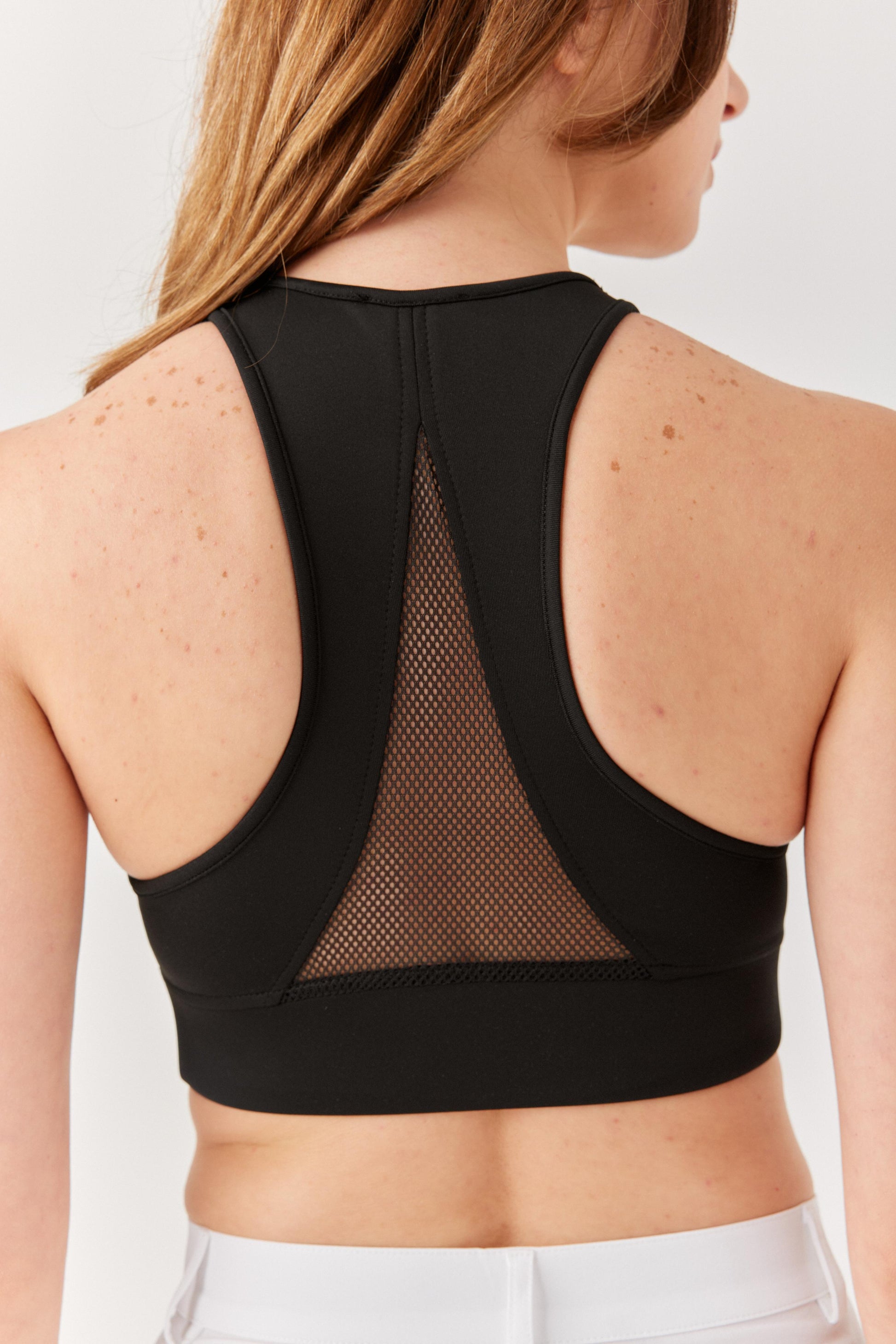 Siyah Sırt ve Göğüs Fileli Bra.