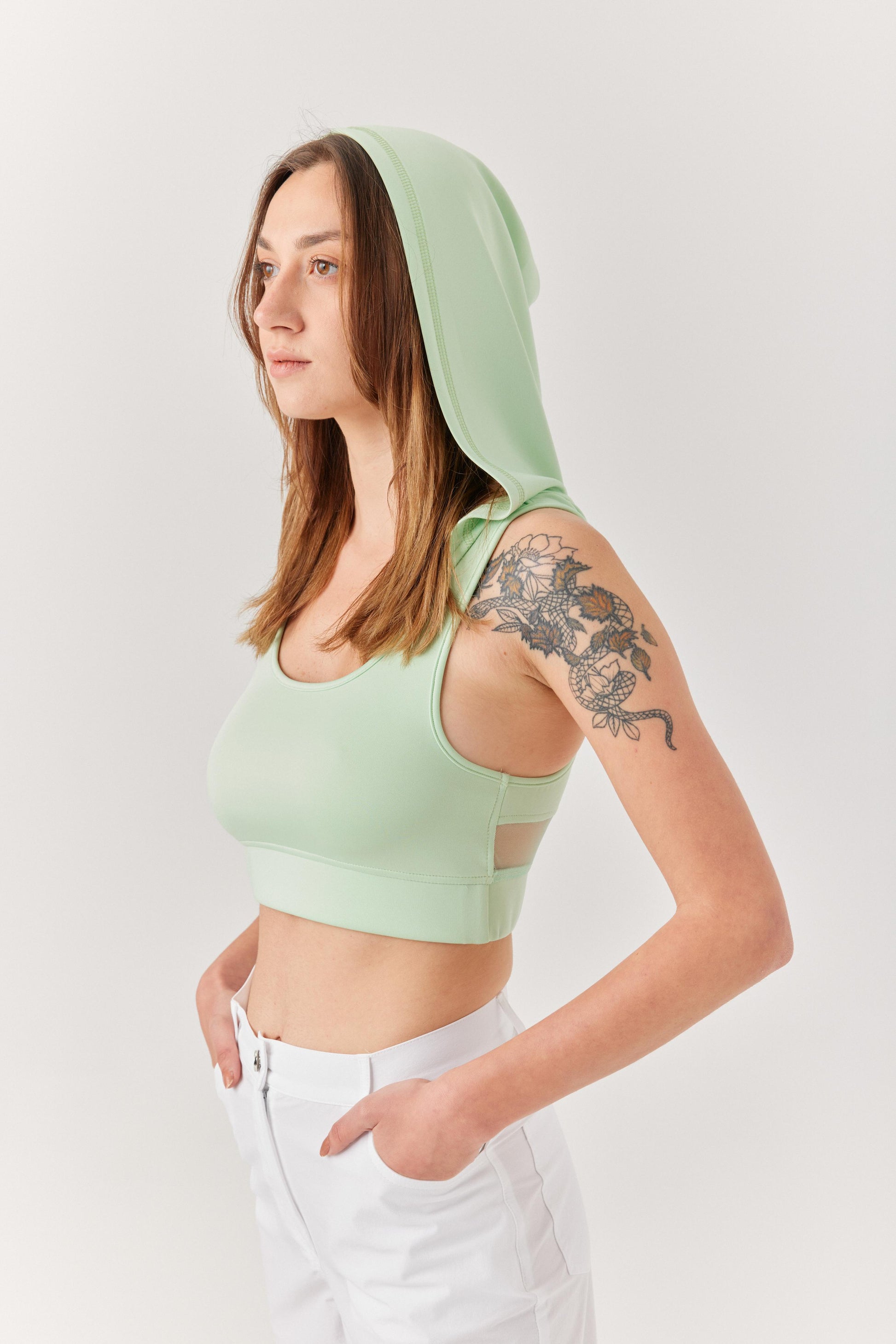 Yeşil Kapüşonlu File Detaylı Bra.