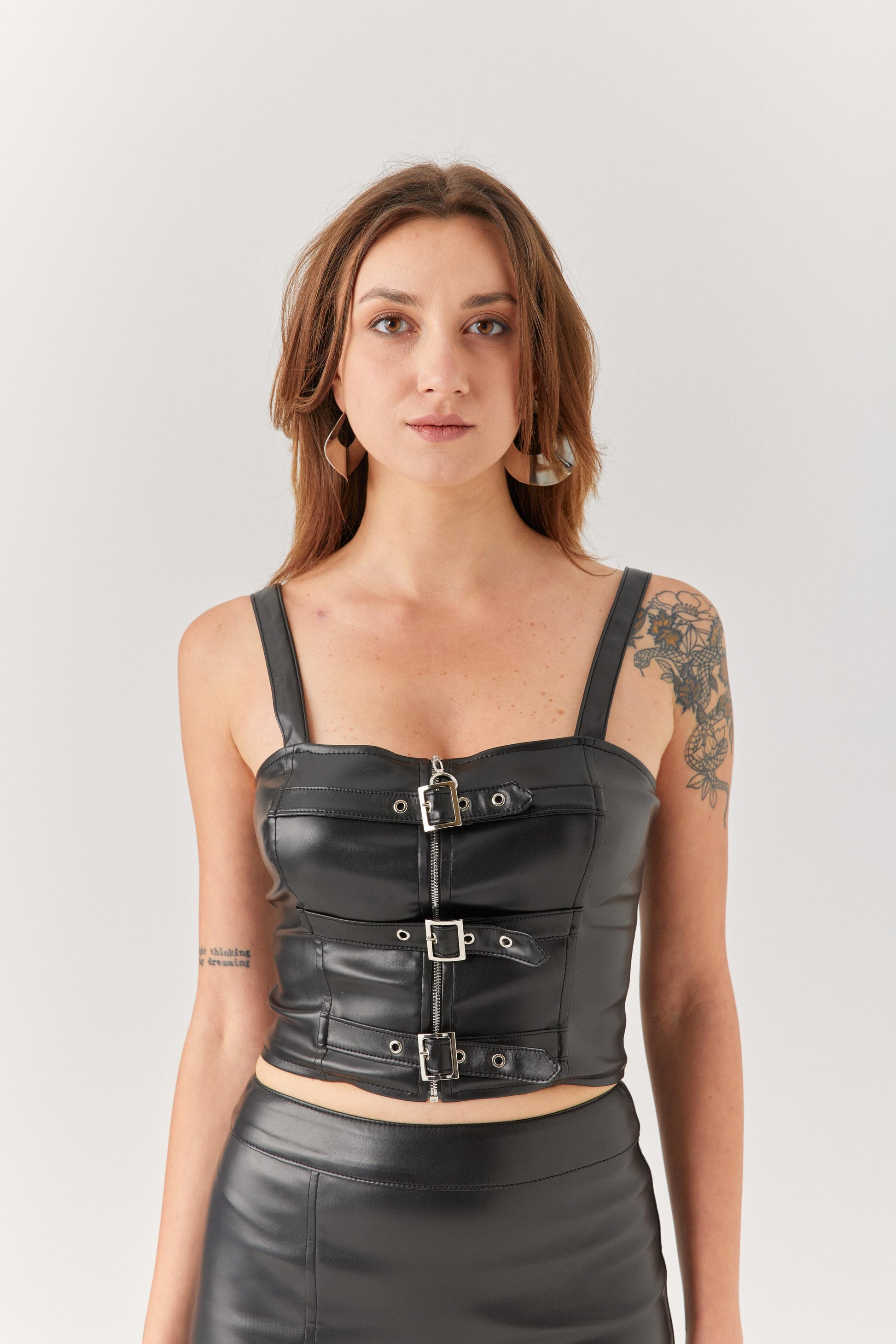 Siyah Tokalı Deri Büstiyer.