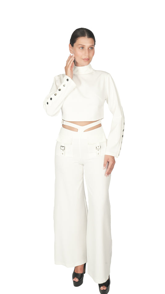 Beyaz Uzun Kollu Kemer Detaylı Takım